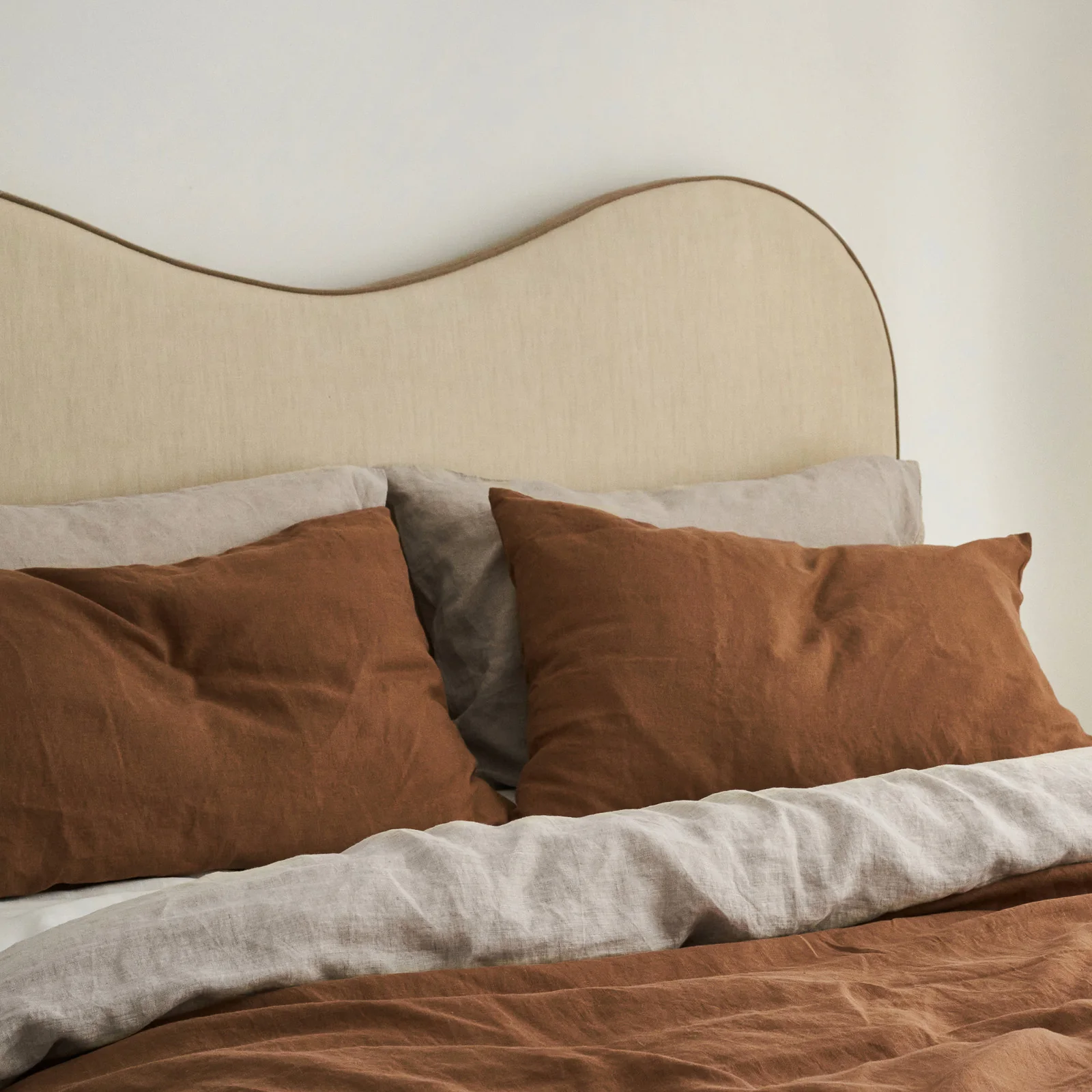 French Flax Linen Double Sided Quilt Cover Set in Hazelnut/Natural - Image 5