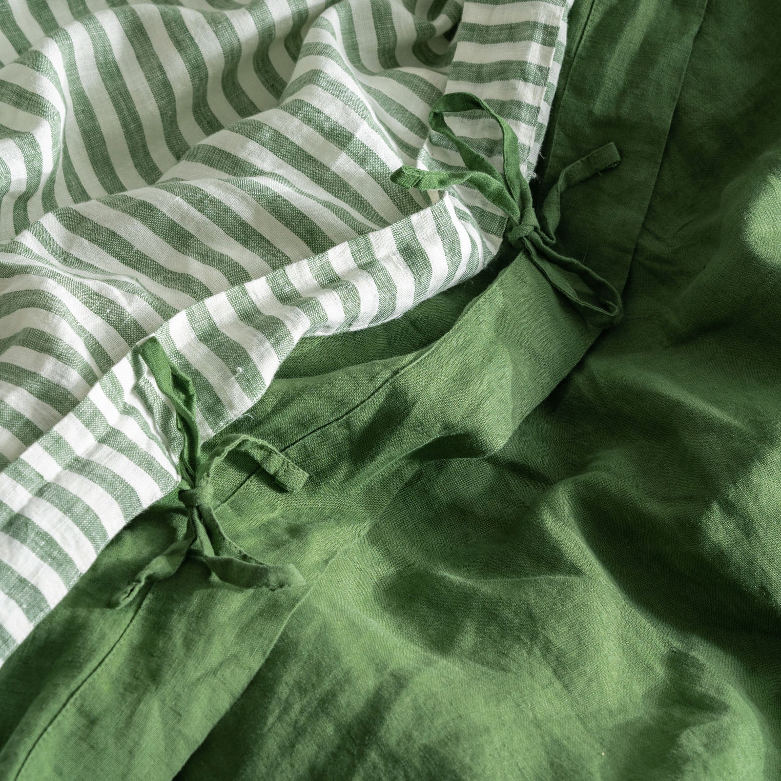 French Flax Linen Double Sided Quilt Cover Set in Ivy/Ivy Stripe - Image 6