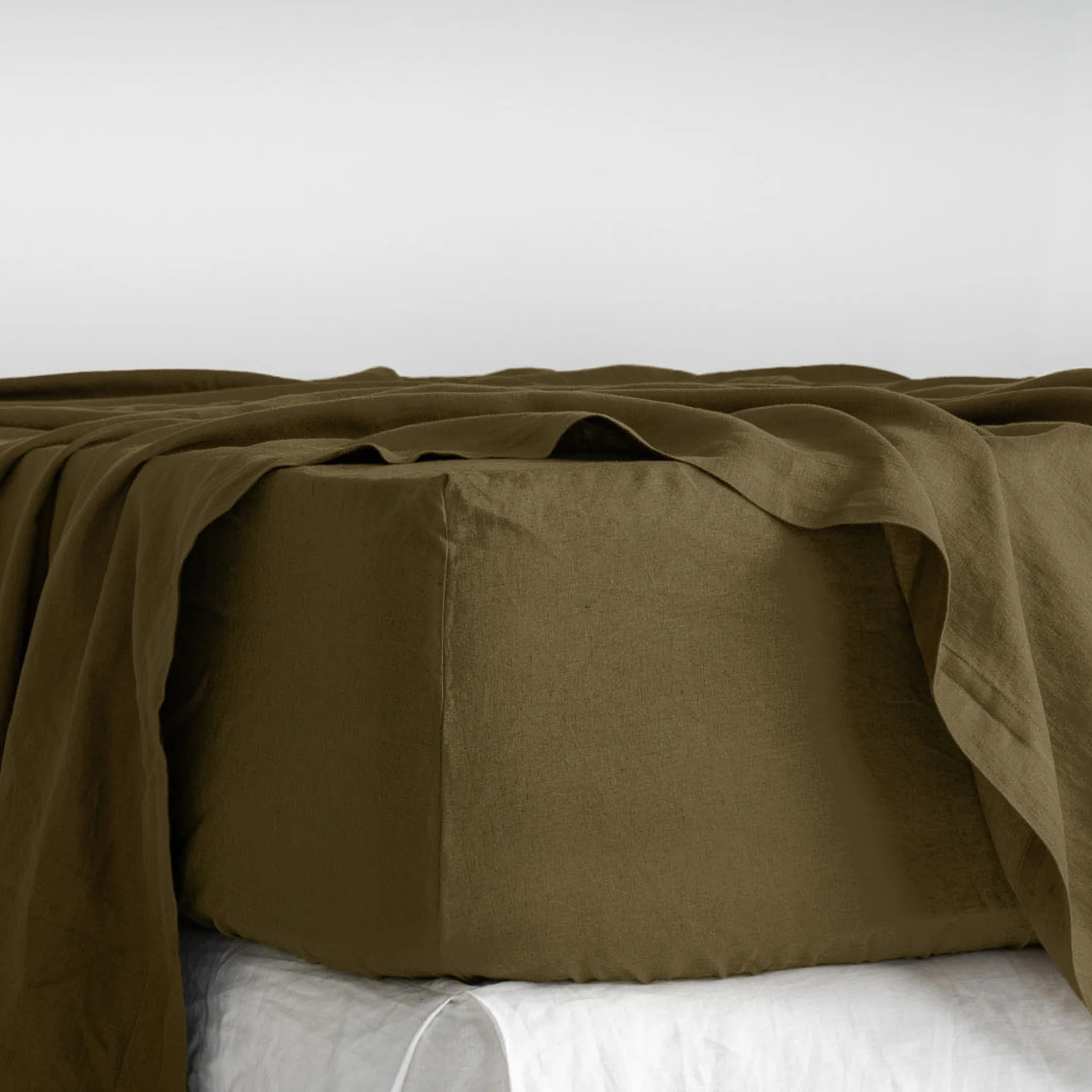 French Flax Linen Fitted Sheet in Olive