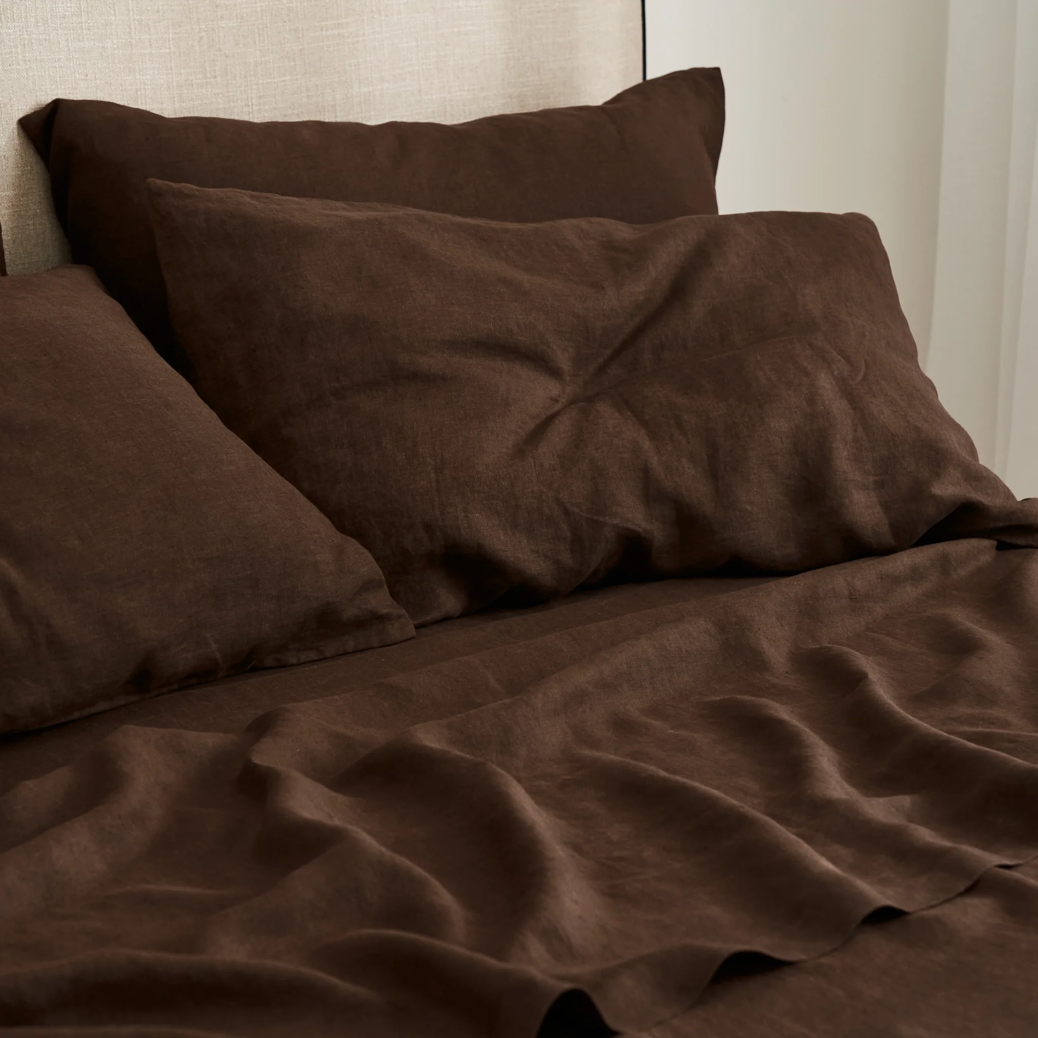 French Flax Linen Flat Sheet in Chocolate - Image 4