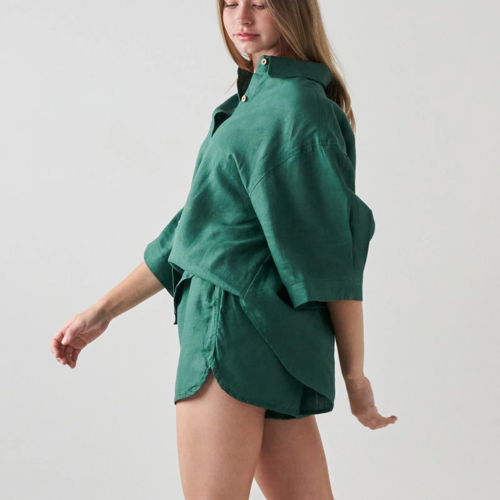 French Flax Linen Relaxed Short in Jade - Image 3