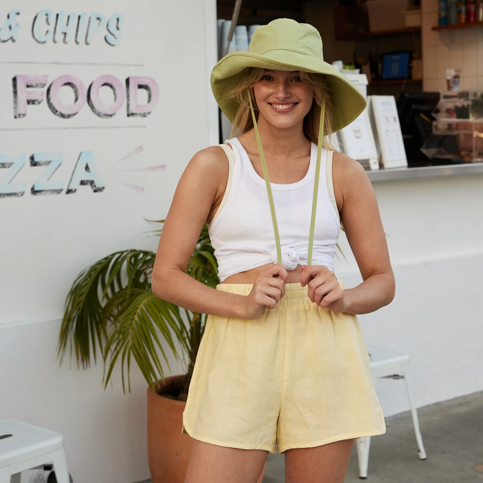 French Flax Linen Relaxed Short in Daisy - Image 6